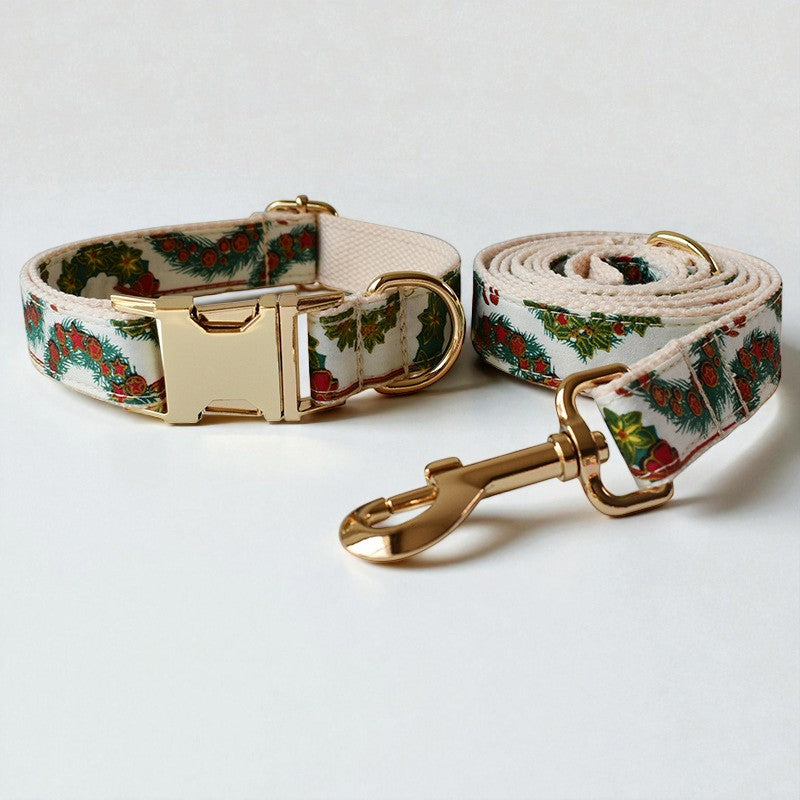 Christmas Dog Collar and Leash Set – Holiday Wreath Edition