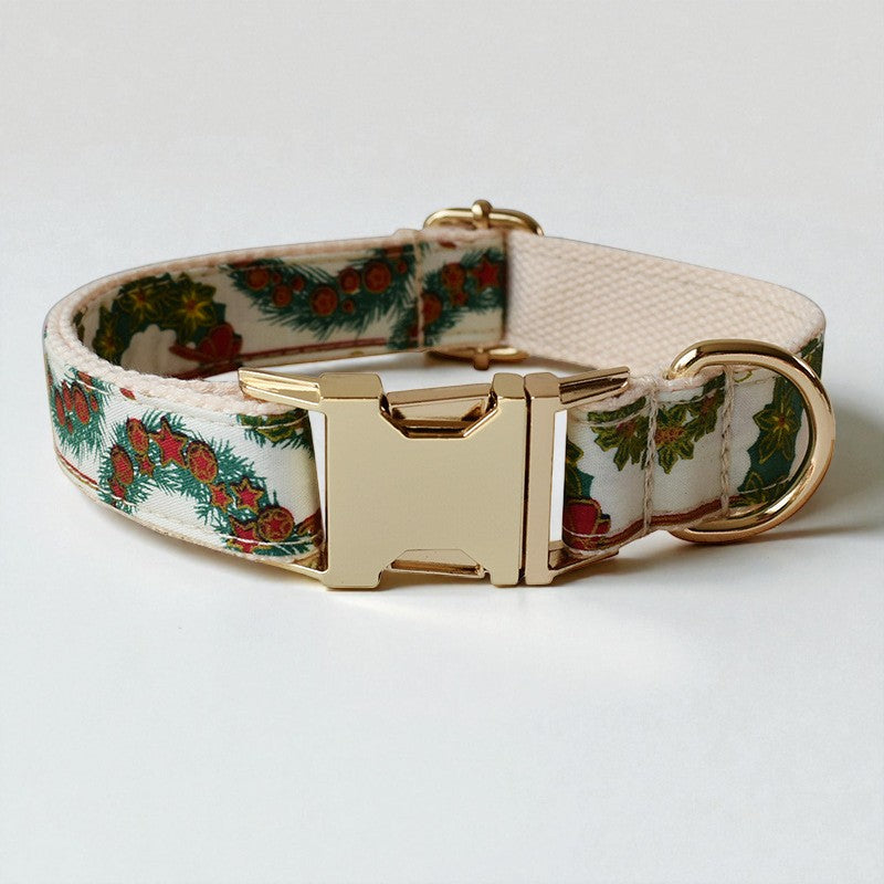 Christmas Dog Collar and Leash Set – Holiday Wreath Edition